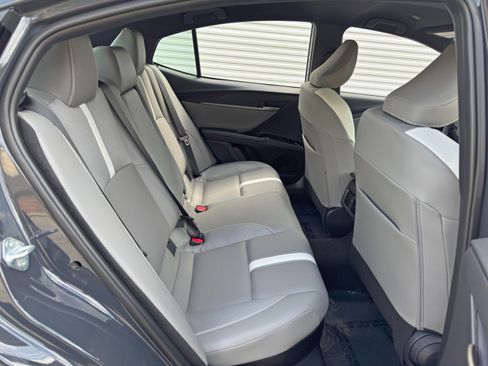 Used 2026 Toyota Camry SE FWD image 35