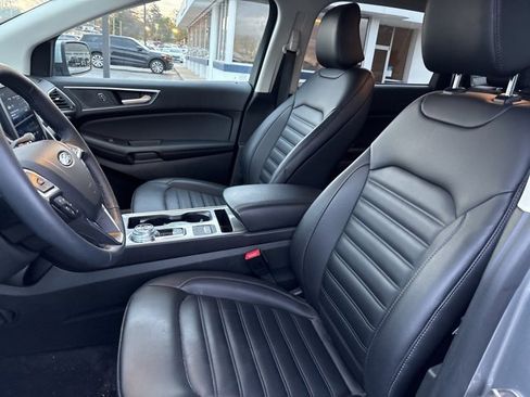 Used 2024 Ford Edge SEL w/ Convenience Package image 11
