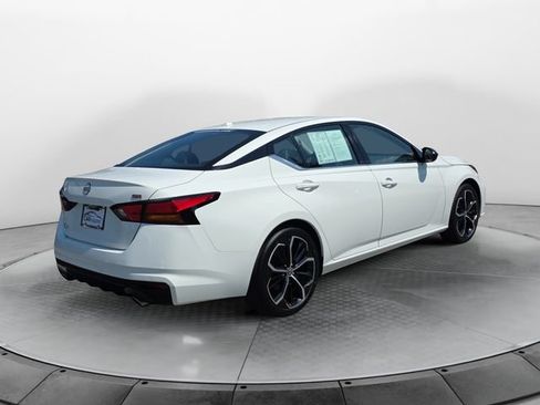 Used 2023 Nissan Altima 2.5 SR FWD image 5