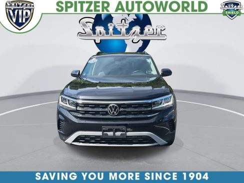 Used 2023 Volkswagen Atlas SE w/ Panoramic Sunroof Package AWD/4WD image 3