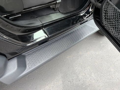 Certified 2018 Jeep Wrangler Sport AWD/4WD image 17