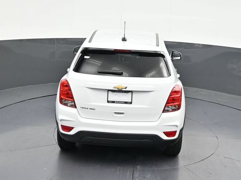 Used 2022 Chevrolet Trax LS w/ Tint and Cruise Package AWD/4WD image 20