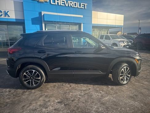 New 2026 Chevrolet TrailBlazer LT w/ LT Cold Weather Package image 2