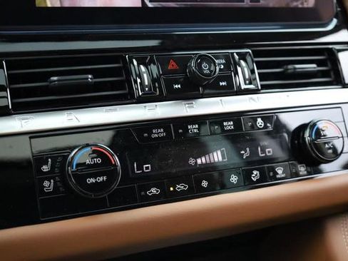 New 2026 Nissan Pathfinder Platinum image 18