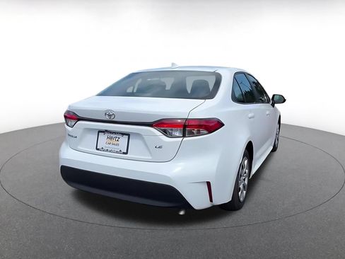 Used 2025 Toyota Corolla LE FWD image 14