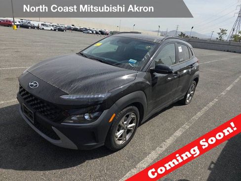 Used 2023 Hyundai Kona SEL w/ Cargo Package FWD image 1