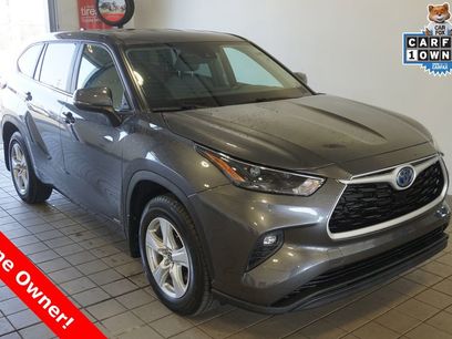 Used 2023 Toyota Highlander LE