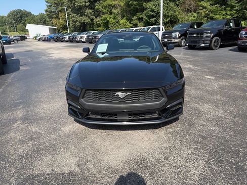 Used 2026 Ford Mustang Premium RWD image 5