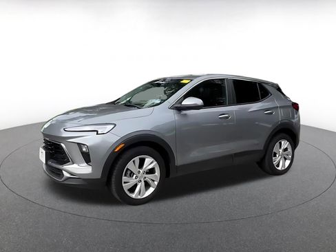 Used 2025 Buick Encore GX Preferred FWD image 7