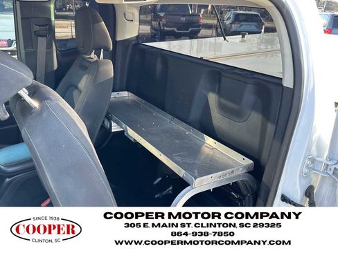 Used 2022 Chevrolet Colorado LT w/ Fleet Safety Package image 10