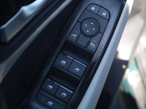 New 2026 Nissan Rogue SV AWD/4WD image 11
