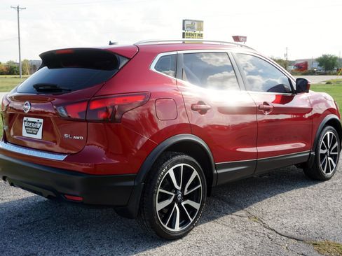 Used 2018 Nissan Rogue Sport SL w/ SL Premium Package image 21