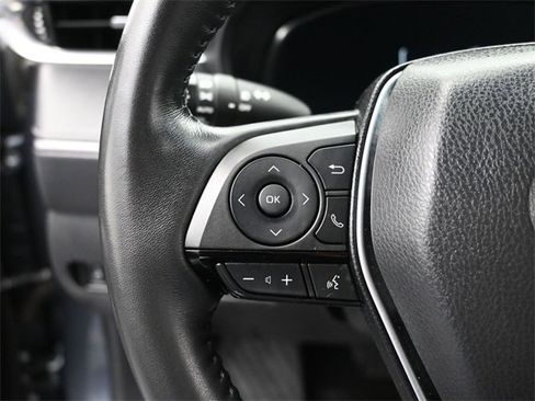 Used 2023 Toyota Venza Limited image 12