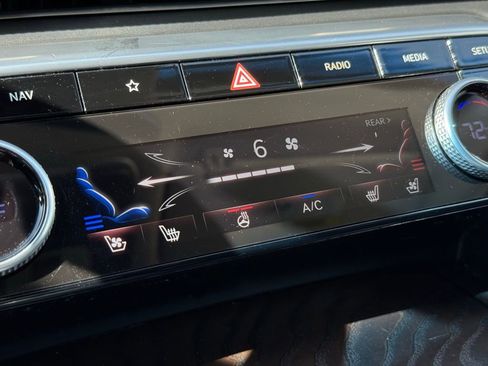 Used 2021 Genesis GV80 2.5T w/ Advanced Package 03 image 38