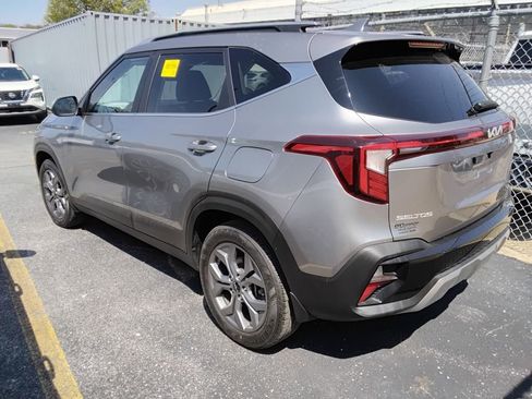 Used 2024 Kia Seltos S image 5