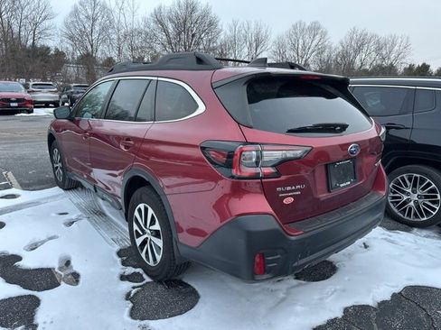 Used 2022 Subaru Outback Premium image 5