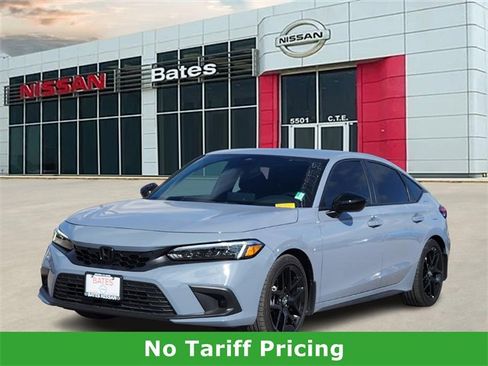 Used 2024 Honda Civic Sport image 2