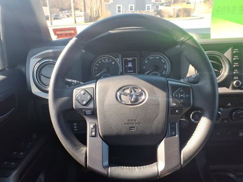 Used 2023 Toyota Tacoma TRD Sport w/ TRD Premium Sport Package AWD/4WD image 10