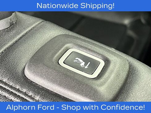 Used 2024 Jeep Wagoneer L Series II w/ Flexible Seating Group AWD/4WD image 35