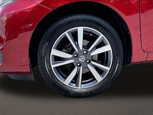 Used 2017 Nissan Versa Note FWD image 8