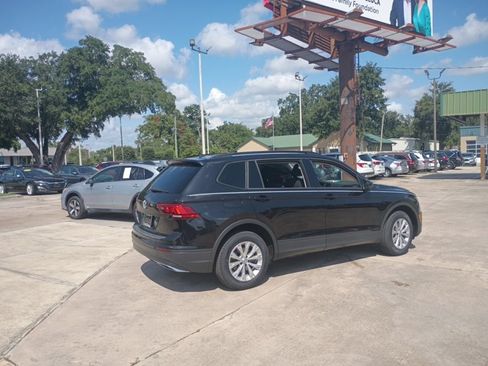 Used 2020 Volkswagen Tiguan S FWD image 8