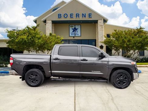 Used 2020 Toyota Tundra SR5 RWD image 5