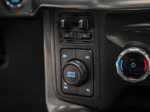 Certified 2023 Ford F150 Lariat w/ Equipment Group 502A High image 27