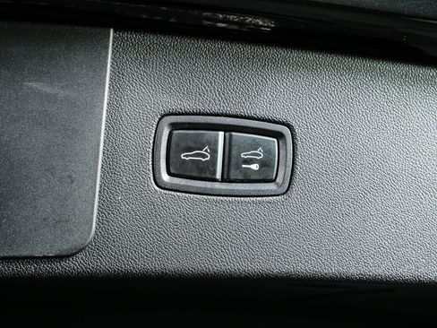 Certified 2023 Porsche Cayenne Platinum Edition AWD/4WD image 35