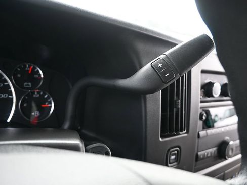 Used 2024 Chevrolet Express 2500 Work Van w/ Driver Convenience Package image 10