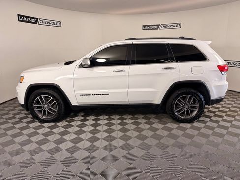 Used 2017 Jeep Grand Cherokee Limited AWD/4WD image 3