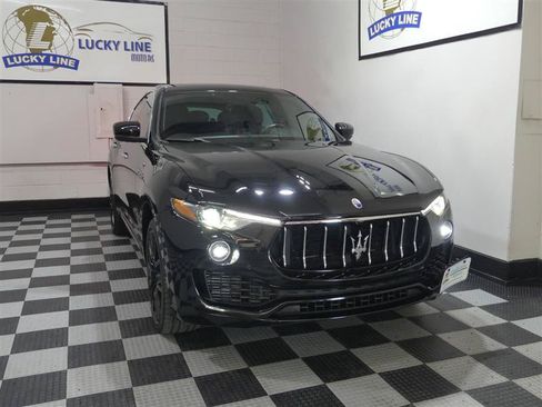 Used 2019 Maserati Levante AWD/4WD image 5