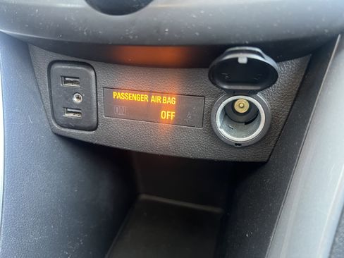 Certified 2022 Chevrolet Trax LT w/ Driver Confidence Package image 23