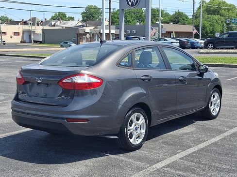 Used 2016 Ford Fiesta SE FWD image 6
