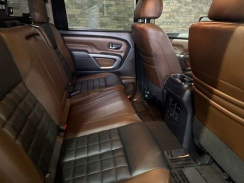 Used 2017 Nissan Titan Platinum Reserve image 33