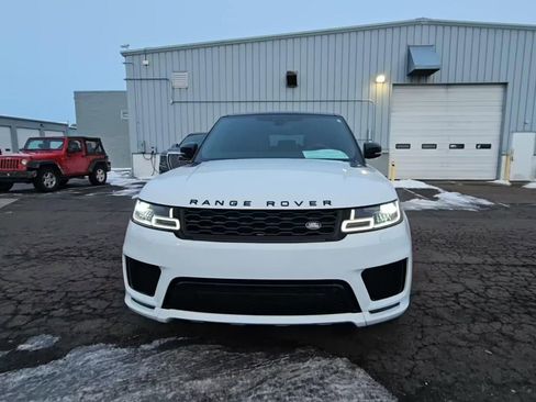 Used 2022 Land Rover Range Rover Sport HST image 17