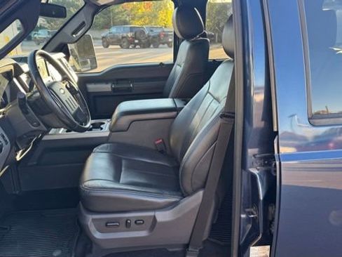 Used 2015 Ford F250 Lariat w/ Chrome Package image 17