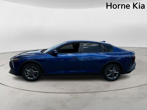 New 2025 Kia K4 LXS image 6