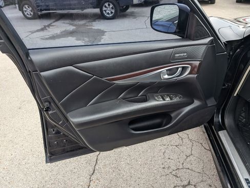 Used 2014 INFINITI Q70 3.7 w/ Premium Package image 12