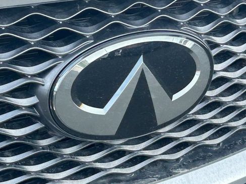 Used 2024 INFINITI QX50 Luxe AWD/4WD image 10