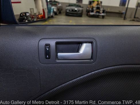 Used 2005 Ford Mustang GT Premium RWD image 34