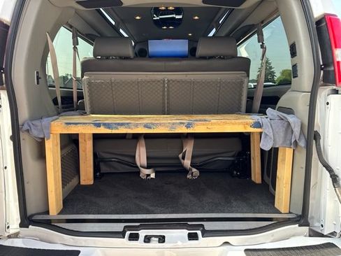 Used 2024 Chevrolet Express 2500 Extended RWD image 20