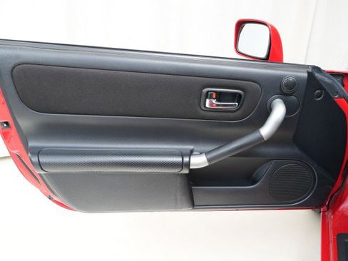 Used 2001 Toyota MR2 image 51