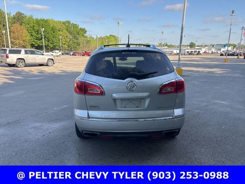 Used 2017 Buick Enclave Convenience image 6