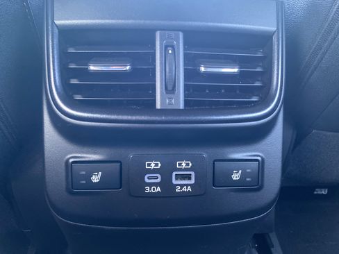 Used 2025 Subaru Outback Wilderness w/ Wilderness Package image 27