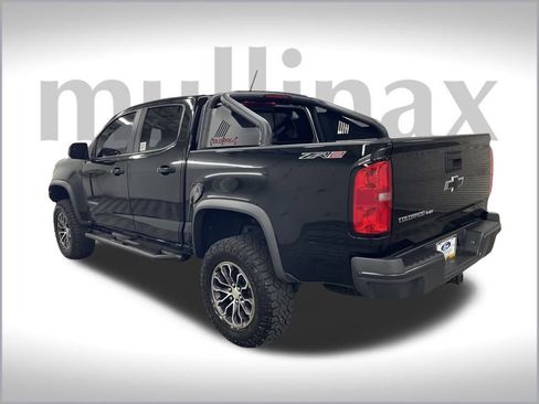 Used 2018 Chevrolet Colorado ZR2 w/ LPO, Door Decal Package image 10