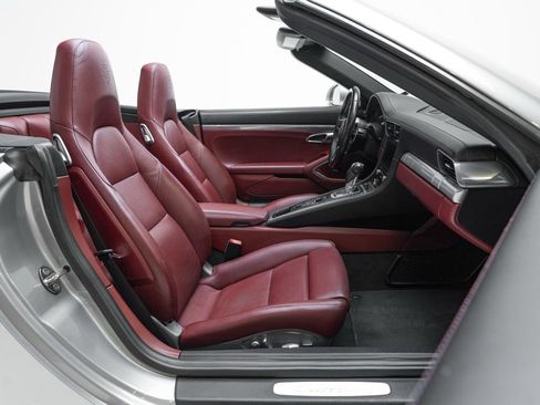 Used 2019 Porsche 911 Carrera image 66