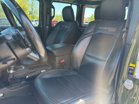 Used 2021 Jeep Wrangler Unlimited Rubicon w/ Trailer Tow Package image 11