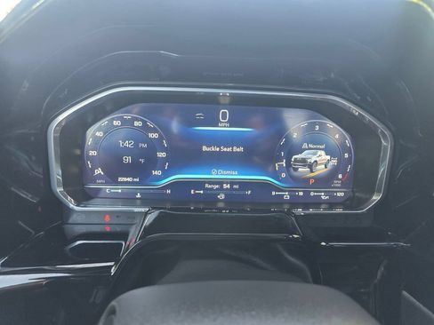 Used 2022 Chevrolet Silverado 1500 ZR2 w/ Technology Package AWD/4WD image 22
