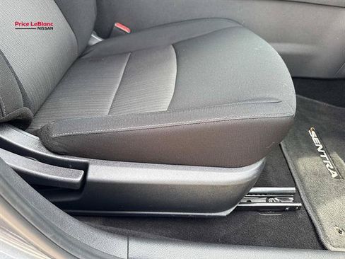 Used 2022 Nissan Sentra SV w/ Trunk Package FWD image 11