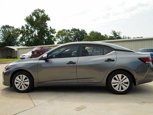 Used 2025 Nissan Sentra S FWD image 23
